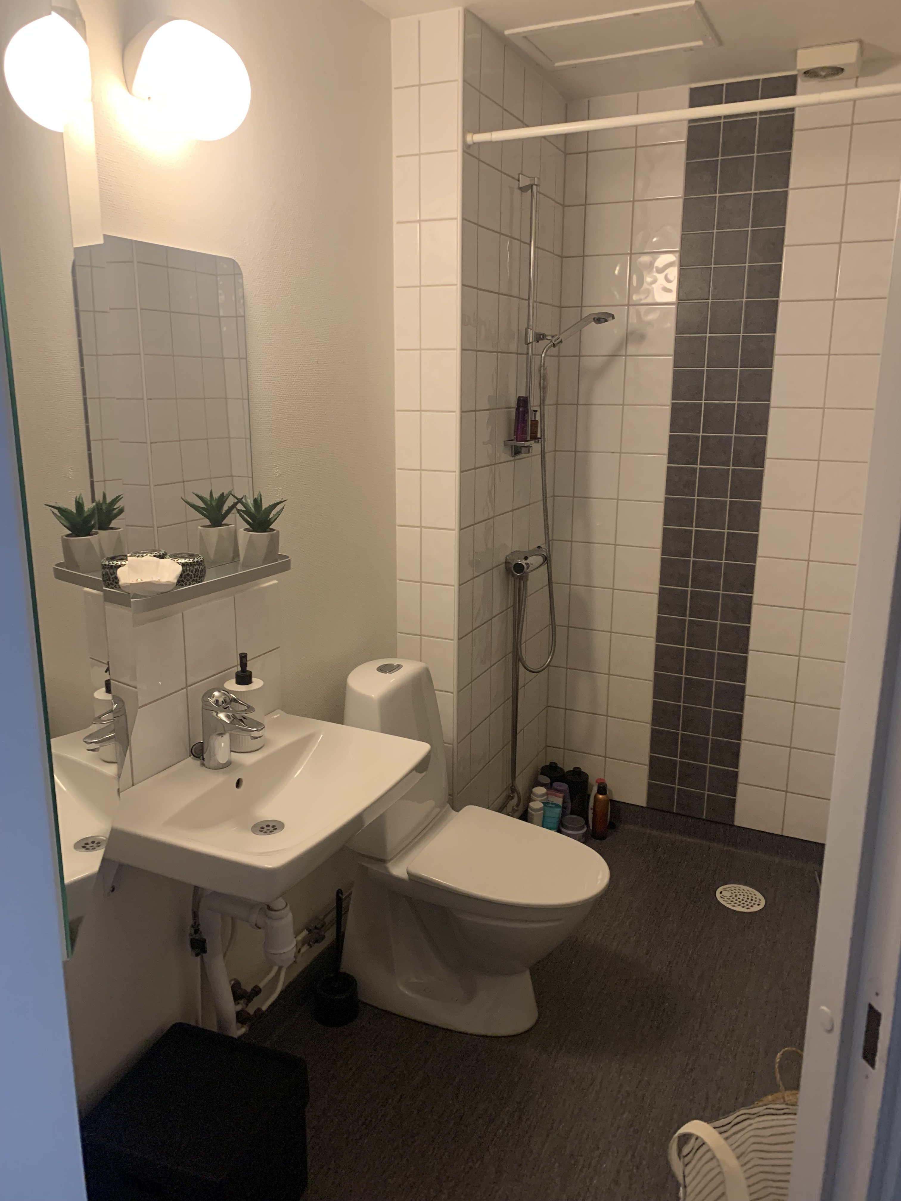 Tegelgatan, Örebro