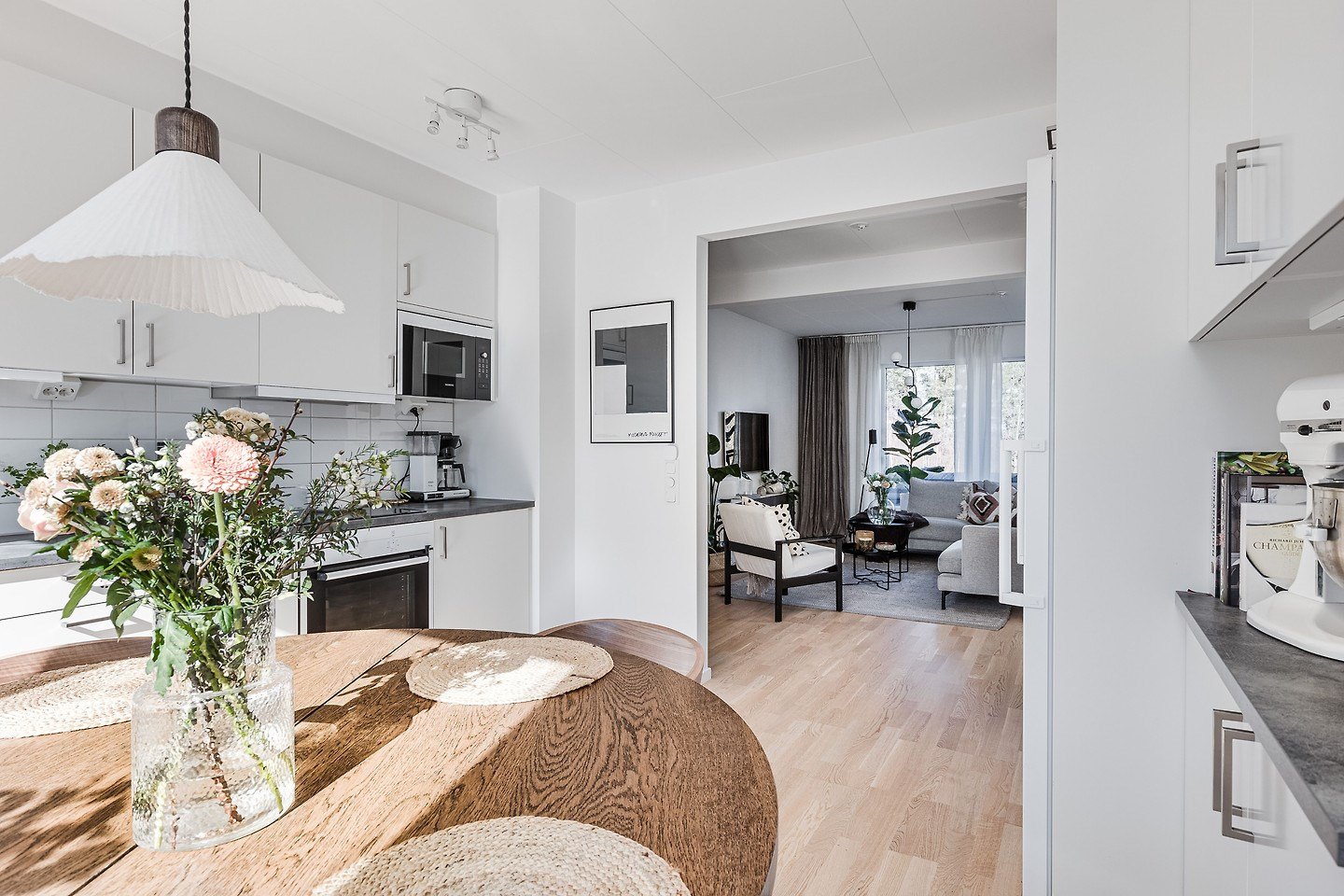 Hus – Älvängen, Maden - Fler