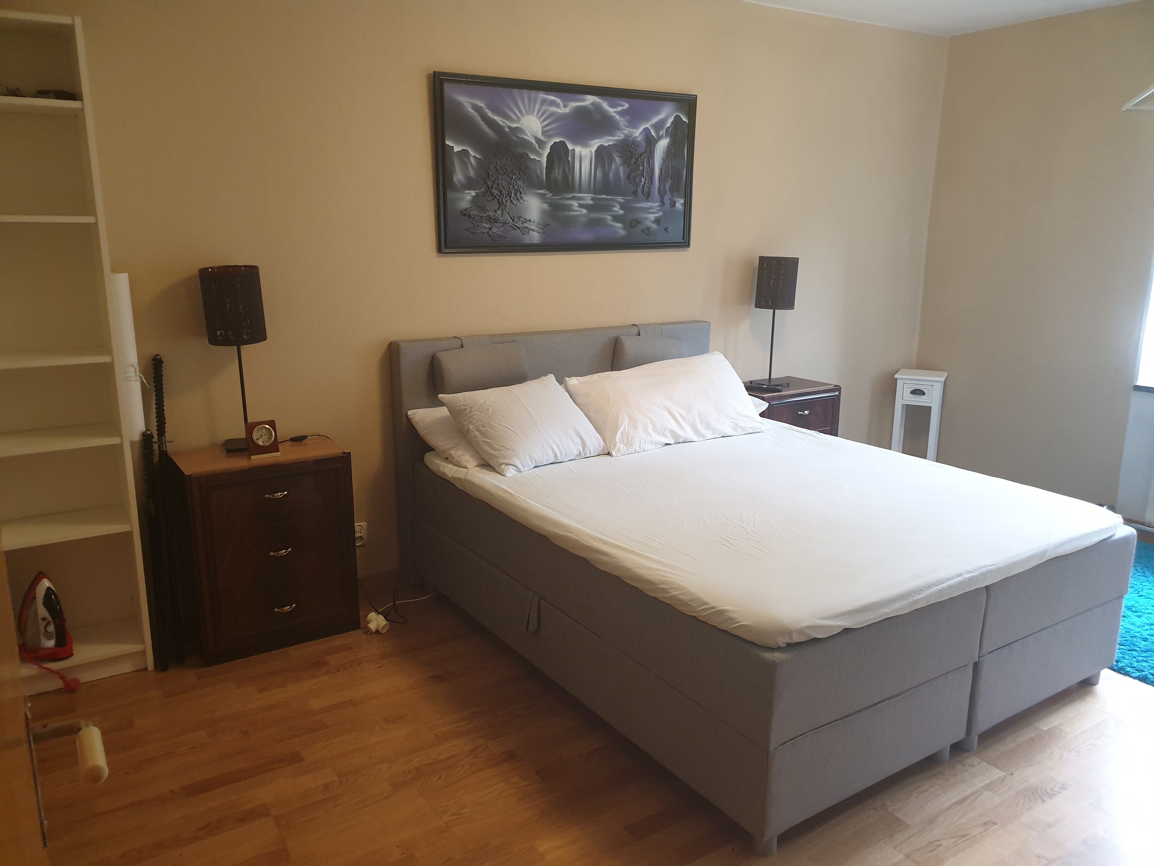 Gulddragargränd, Vällingby