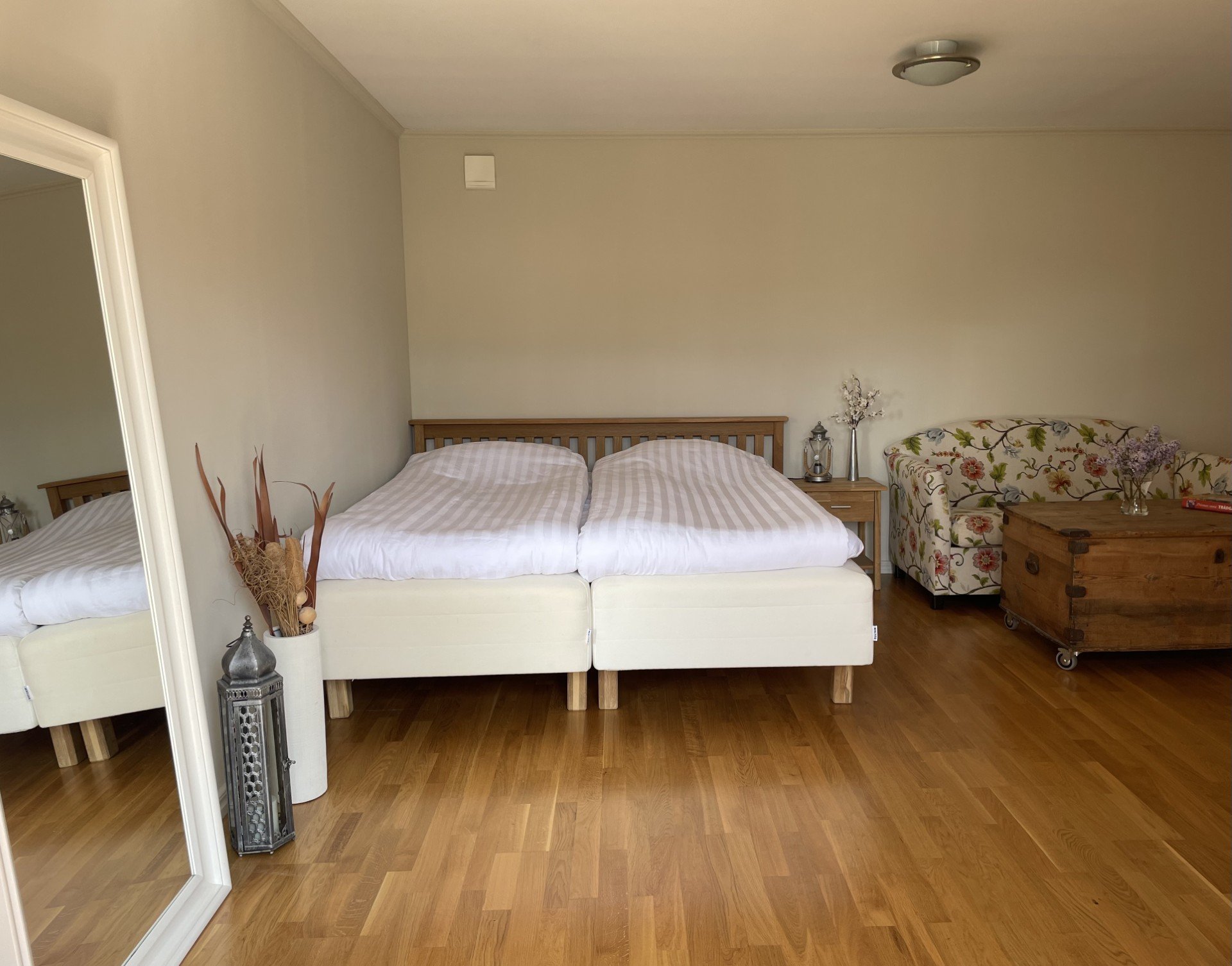 Hus – Motala, Liverpool, Centrum - Bild 4