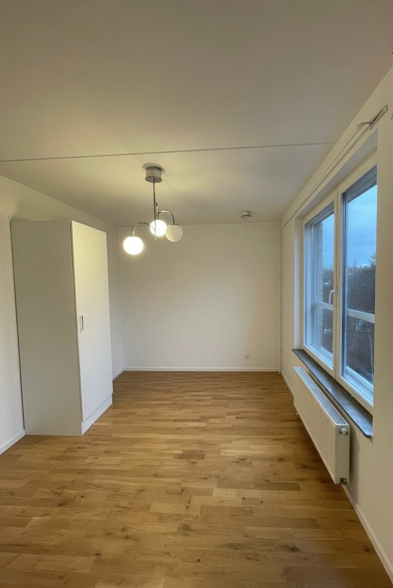 Vårbergsvägen, Skärholmen — photo 2