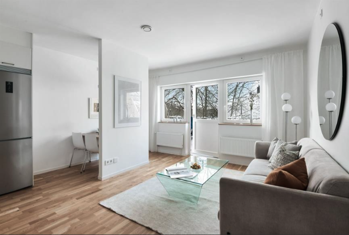 Blomsterkungsvägen, Hässelby — photo 3