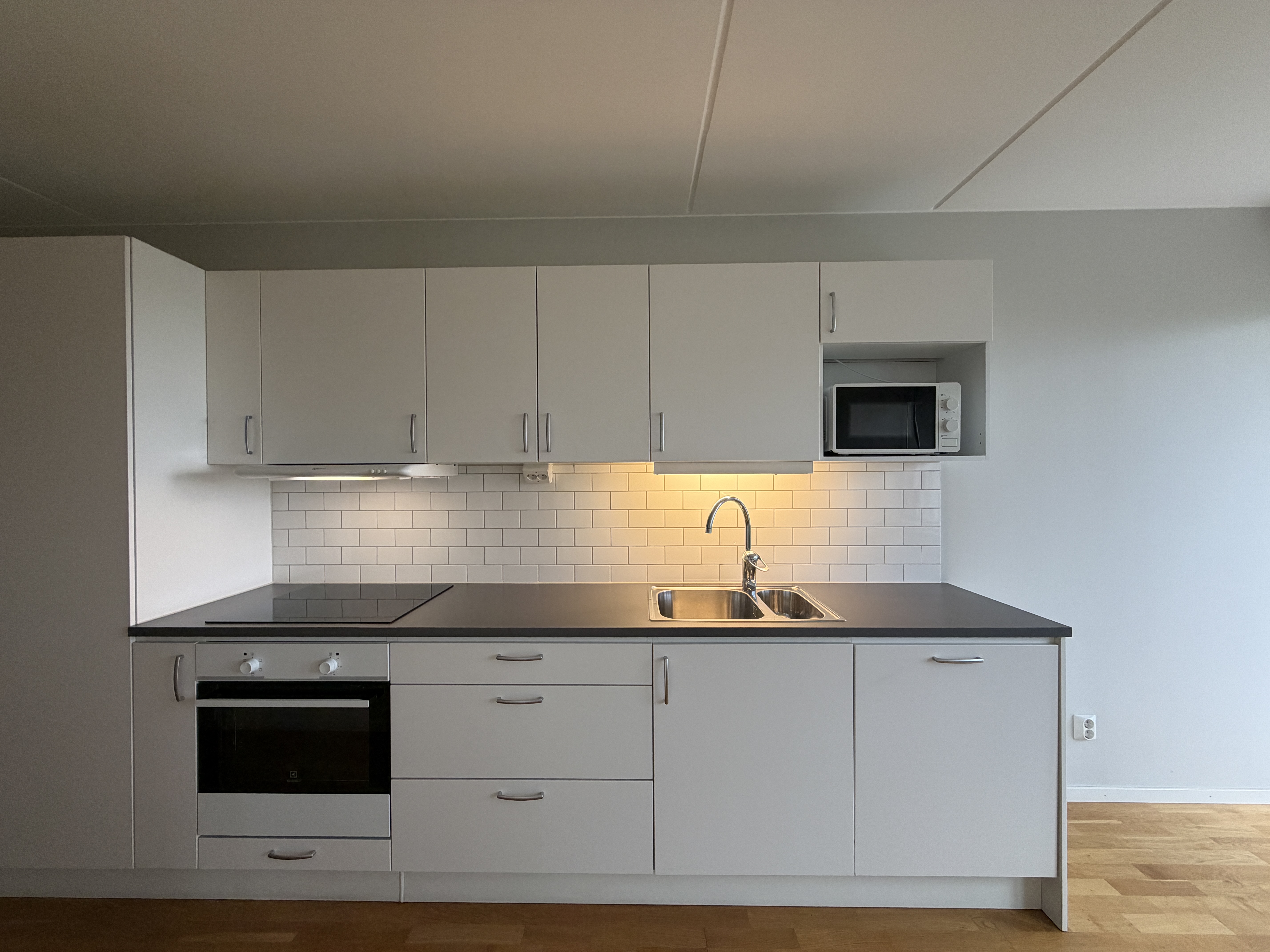 Lägenhet – Stockholm, Hässelby strand - Bild 4