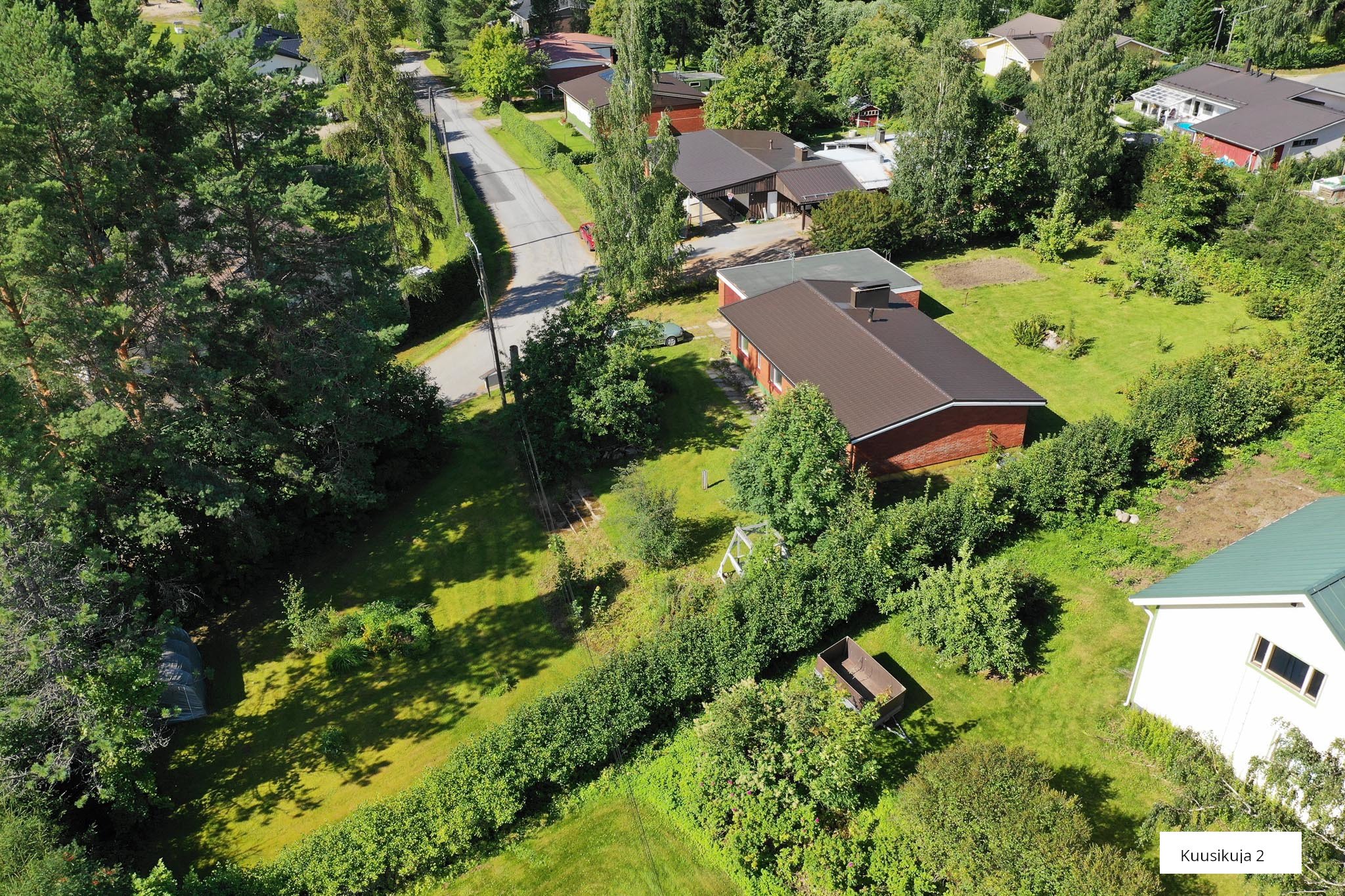 Tilava ja viihtyisä, remontoitu omakotitalo isolla puutarhatontilla Laukaan palveluiden lähellä 1