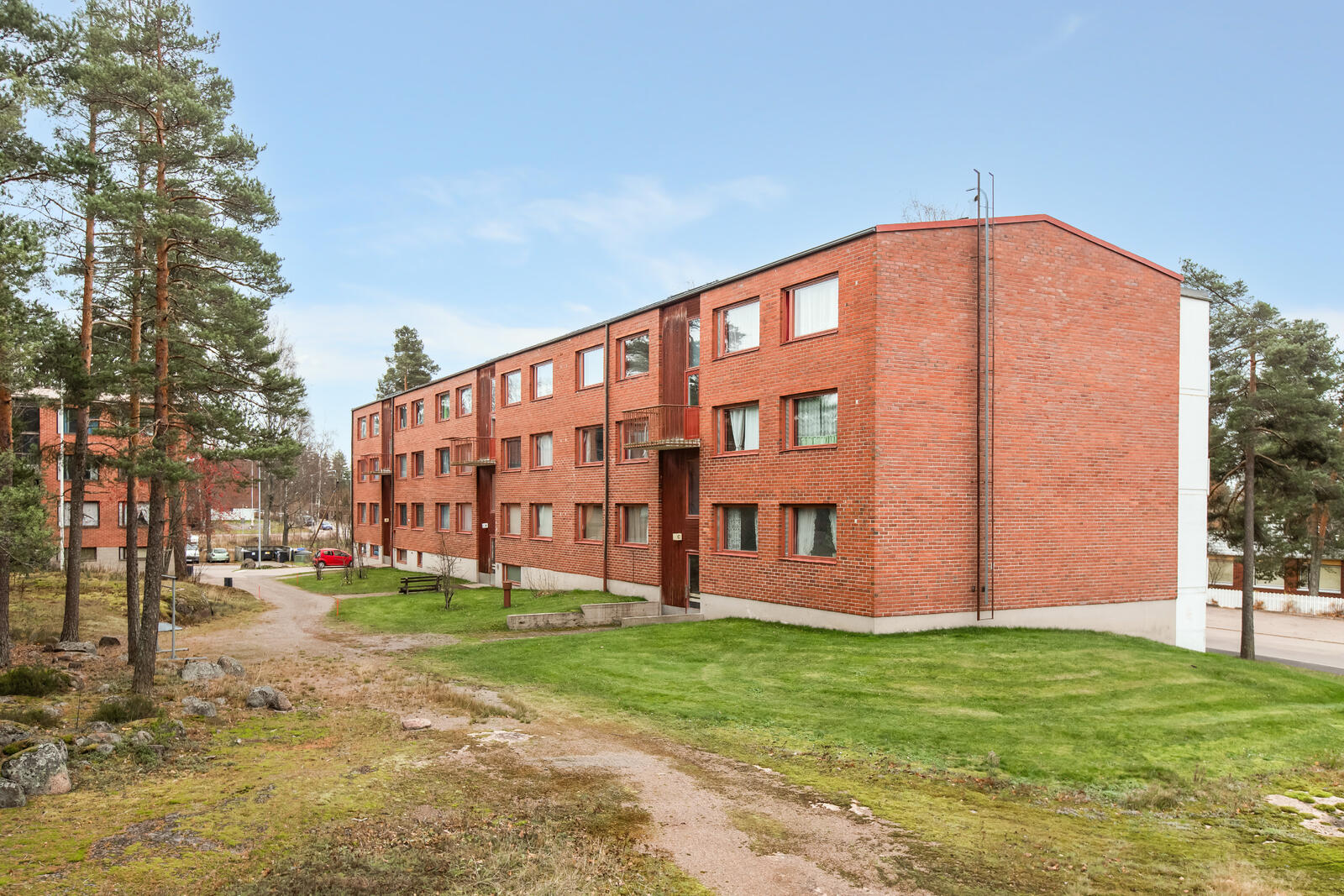 Vuokrattavana tilava kaksio Kotkassa 2