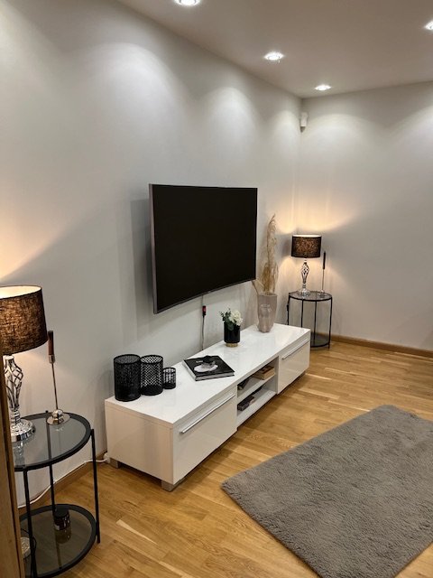 Hus – Vallentuna, Ormsta - Fler