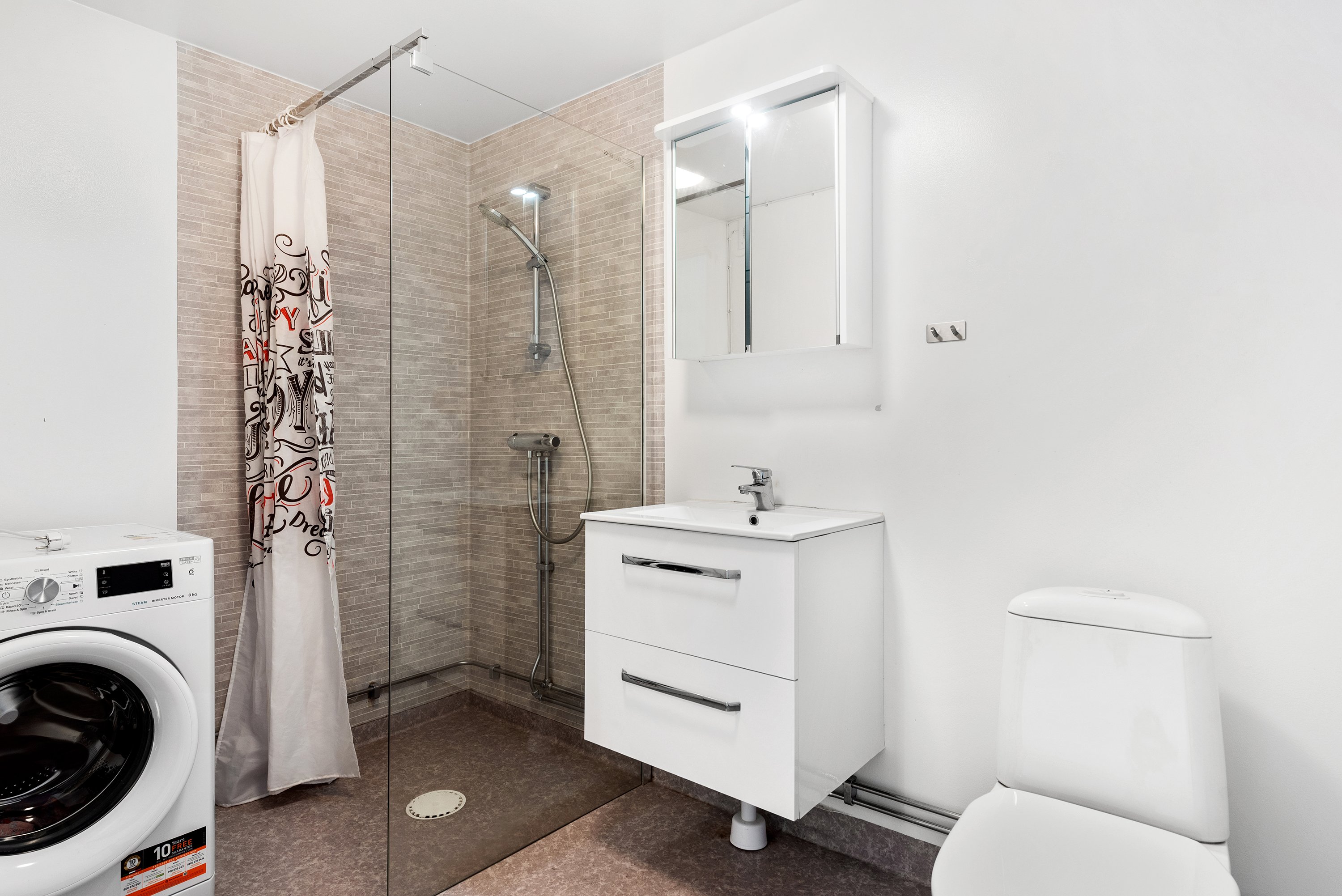 Hus – Täby, Vallatorp - Bild 2