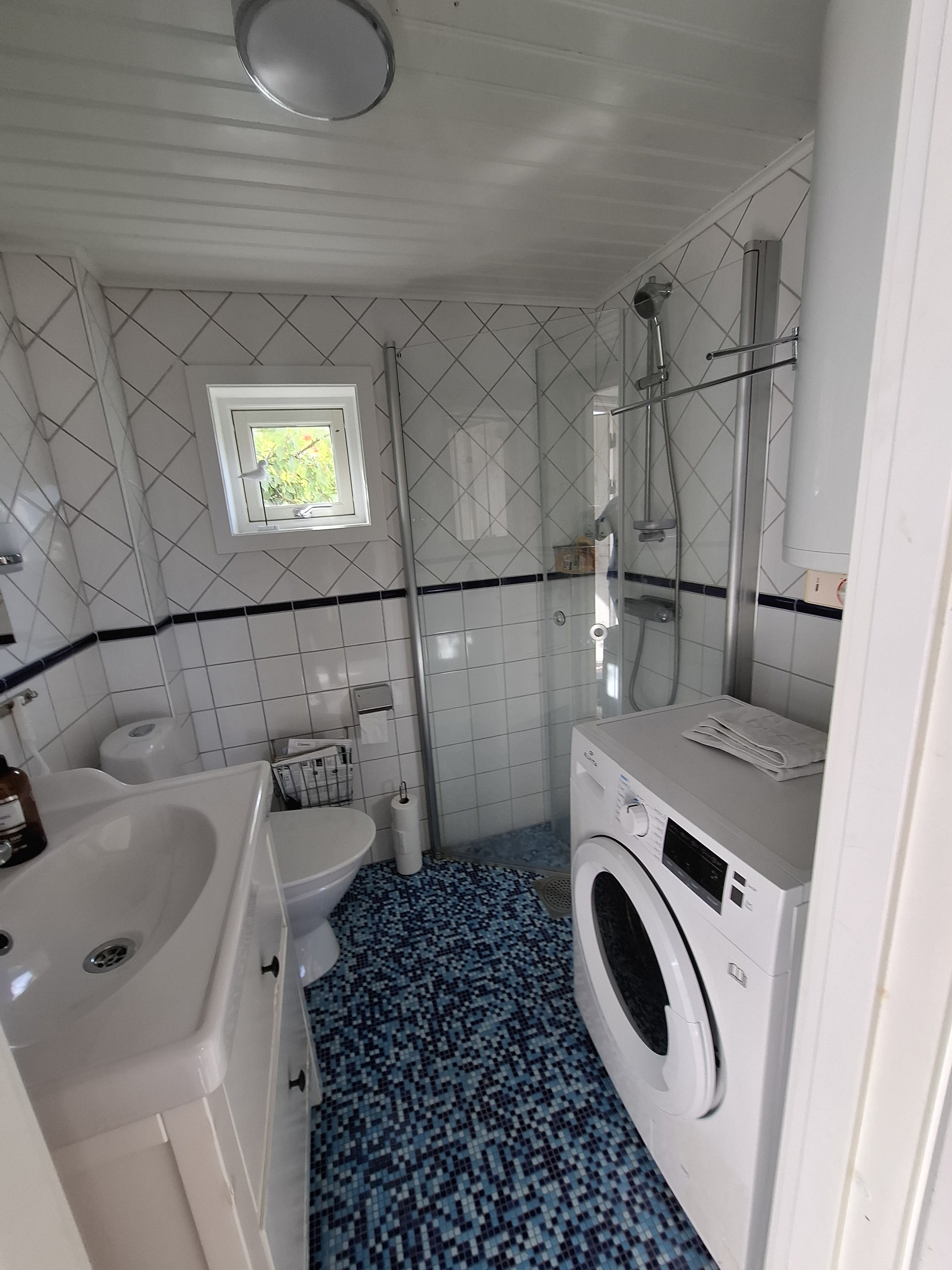 Hus – Öckerö, Röd, Västra Götalands län - Bild 4