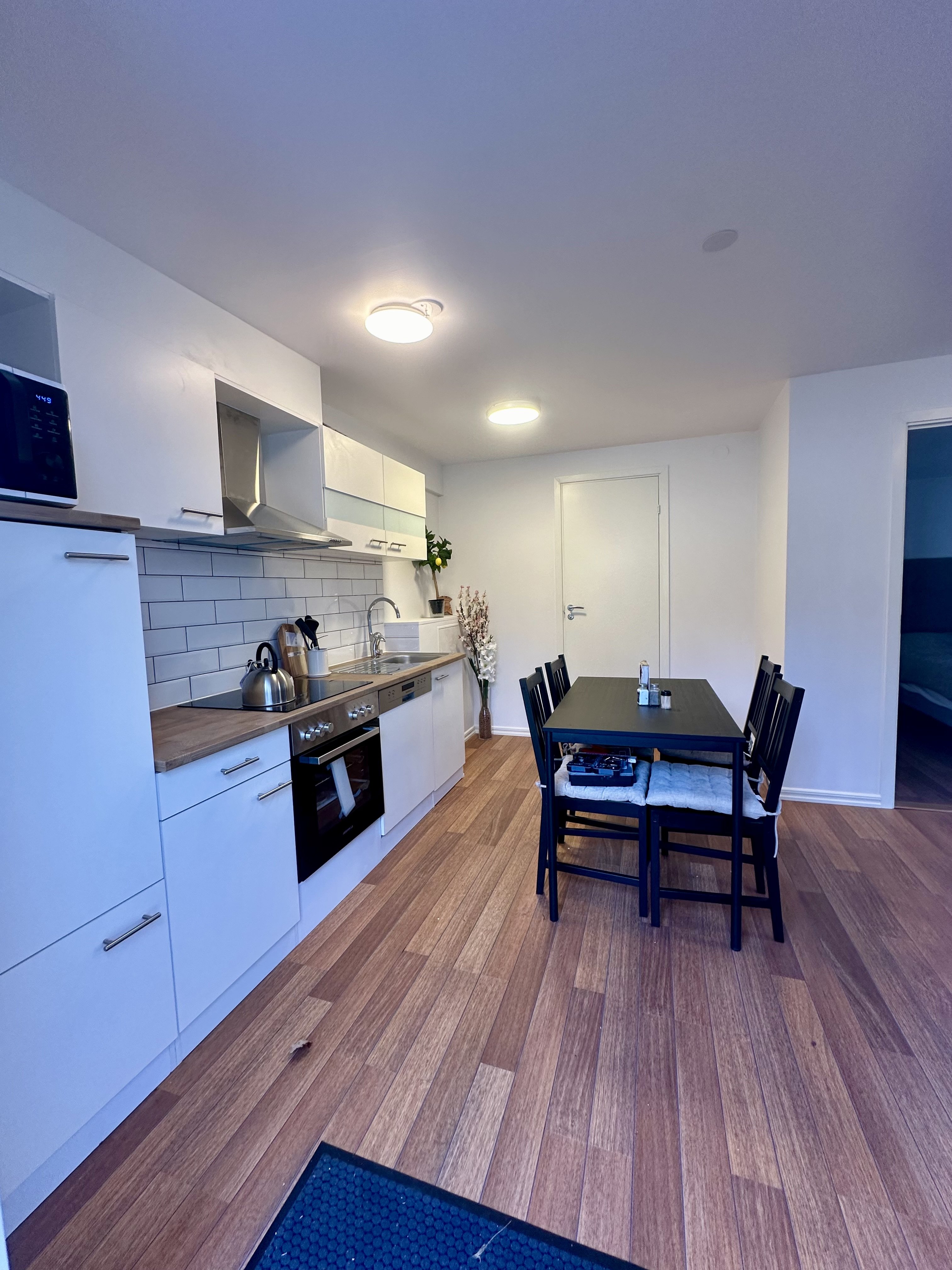 Kråkbärsgränd, Hässelby