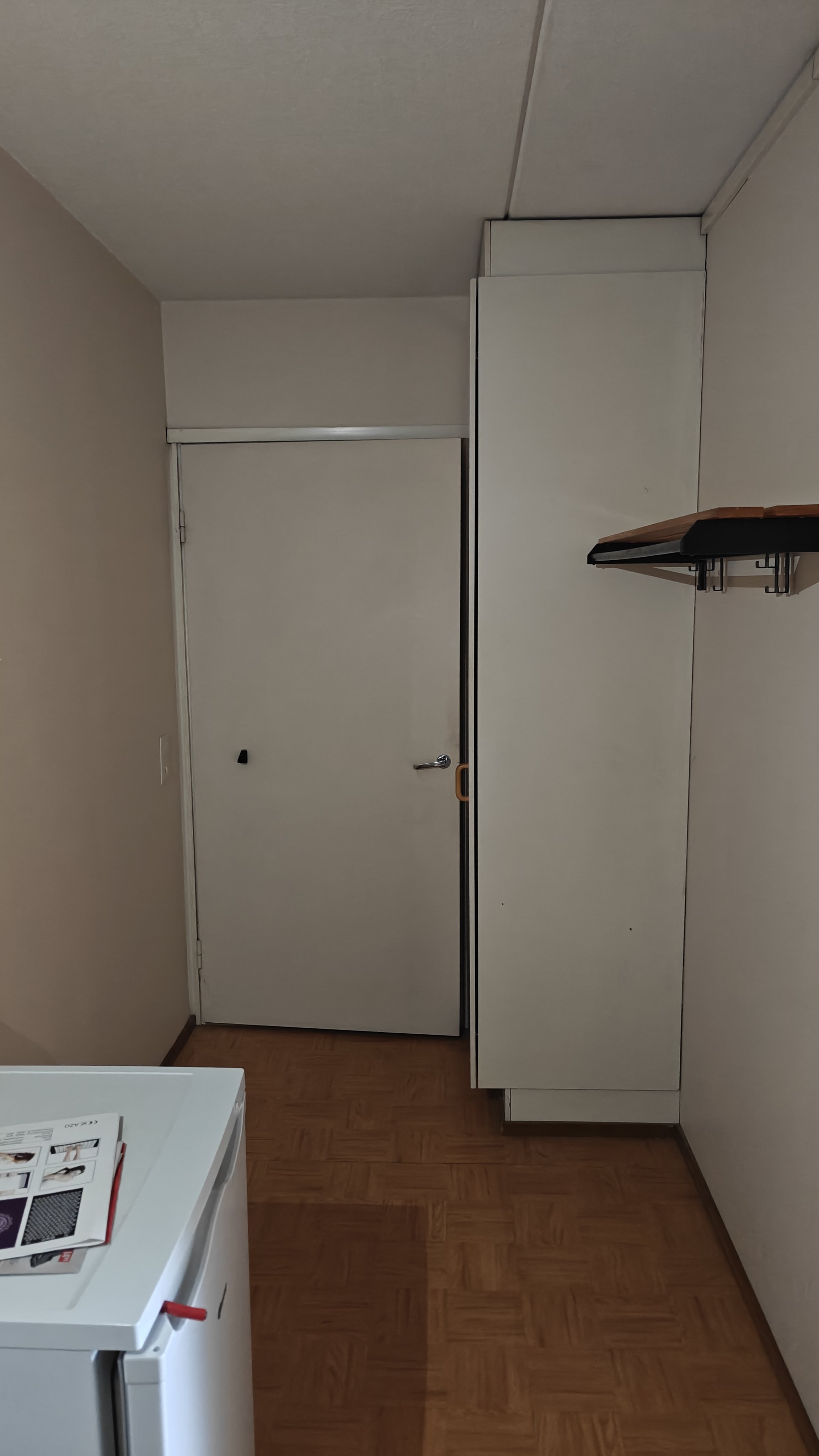 Tilava 2 huonetta ja keittiö. Julkisivuremontti tehty ja putkiremonttia ei ole tulossa. 3