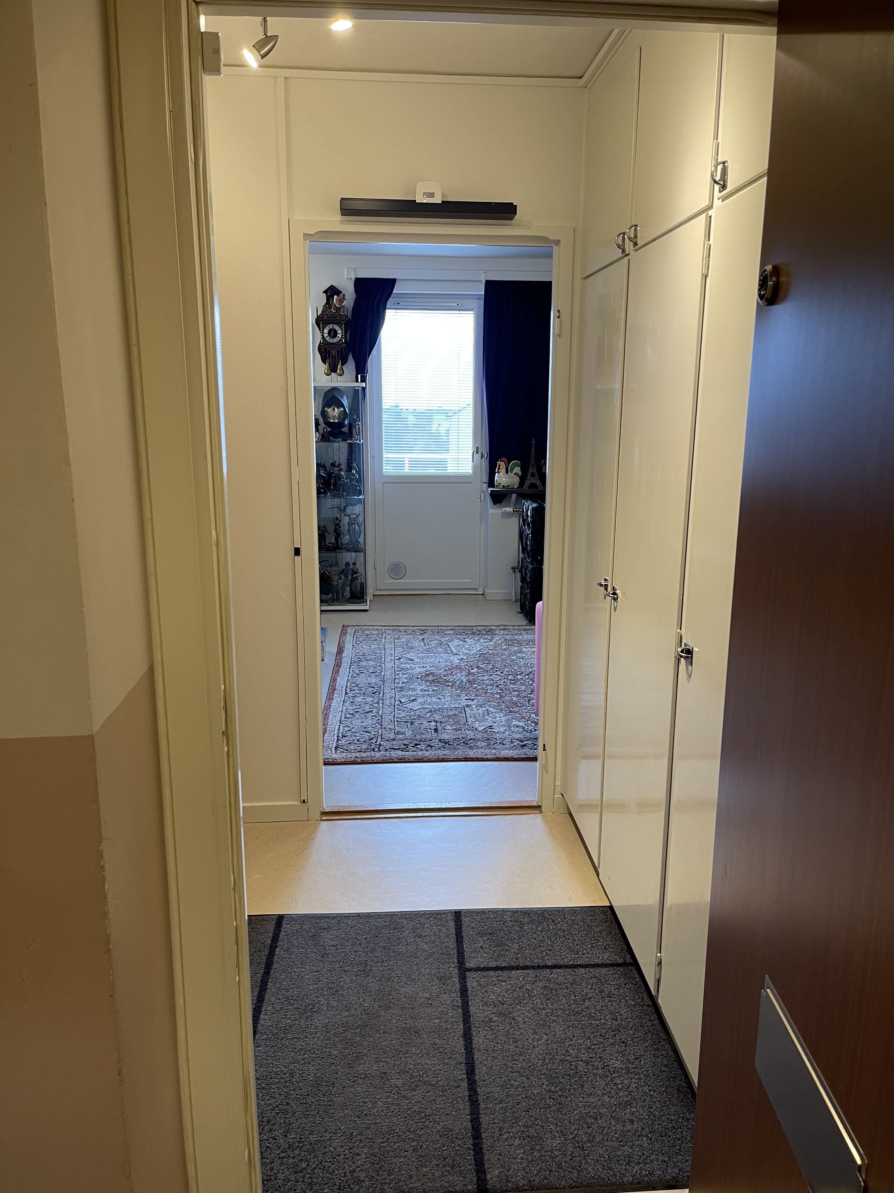 1.5 rum och kök, Hässelby — 6 200 kr/mån — bild 2