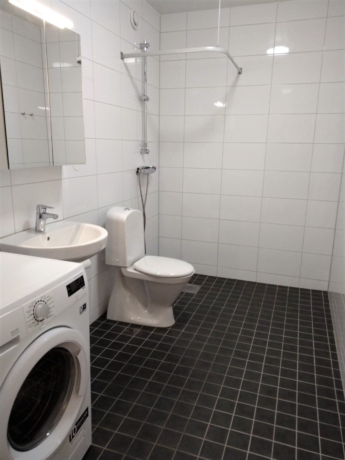 Kornellvägen 42 B, Örebro — photo 5