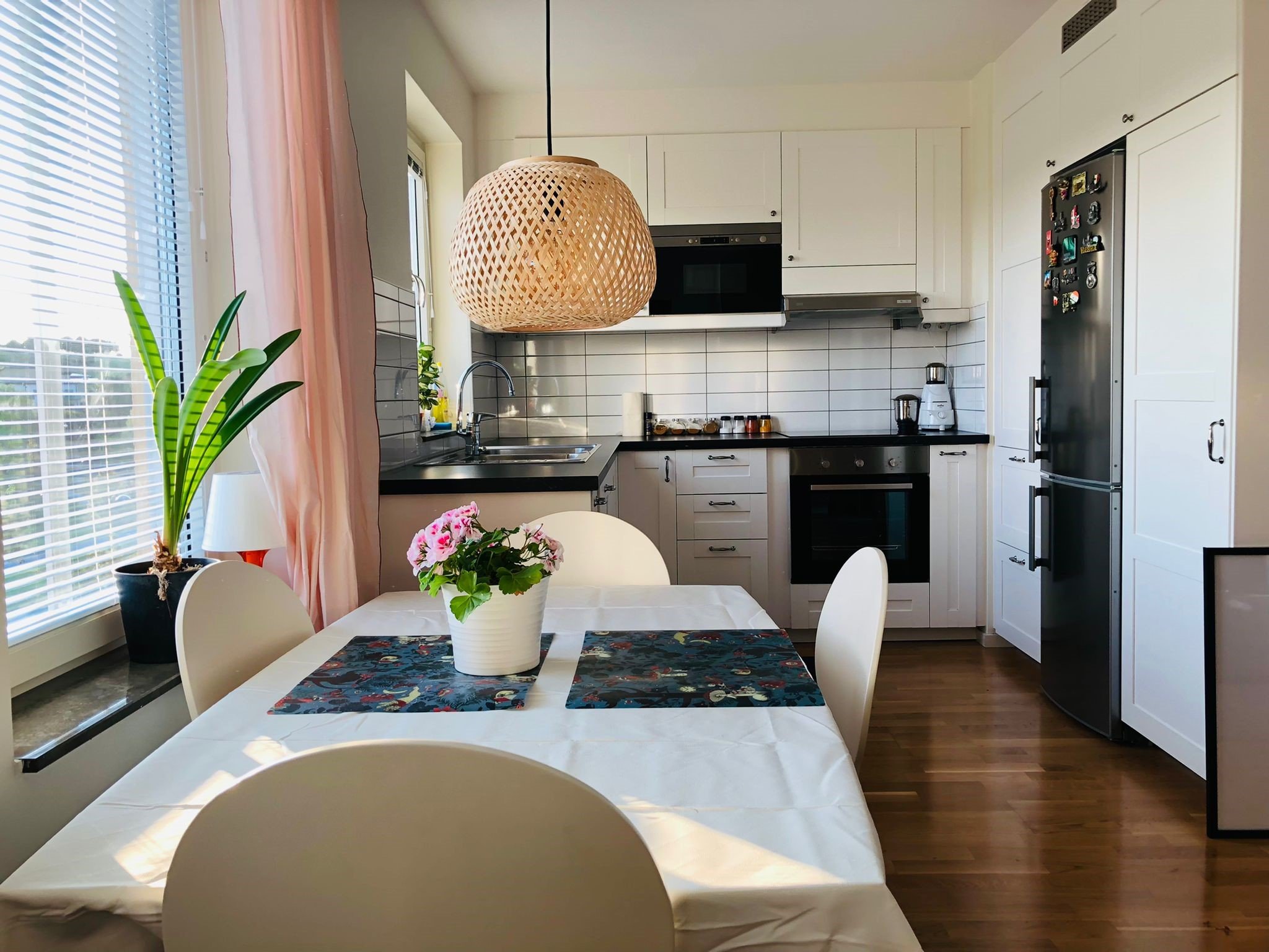 Lägenhet – Stockholm, Hässelby gård - Bild 2