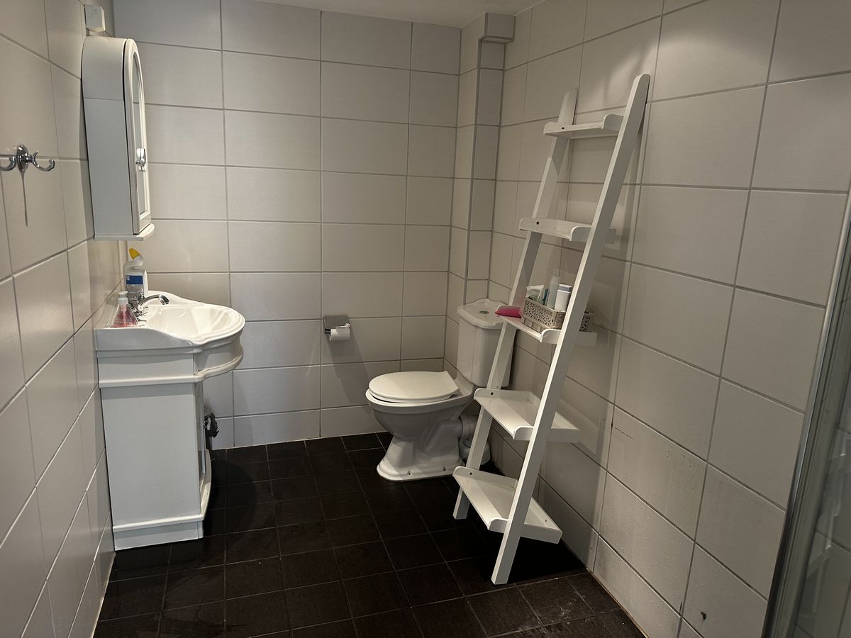 Hus – Göteborg, Bö, Överås - Fler