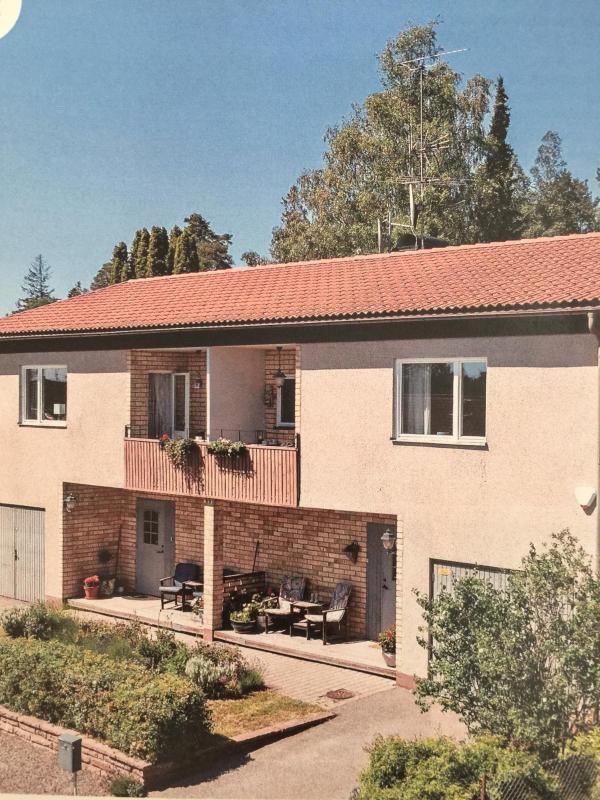 Villa/Hus, 4 rooms, 117 sqm, Södertälje