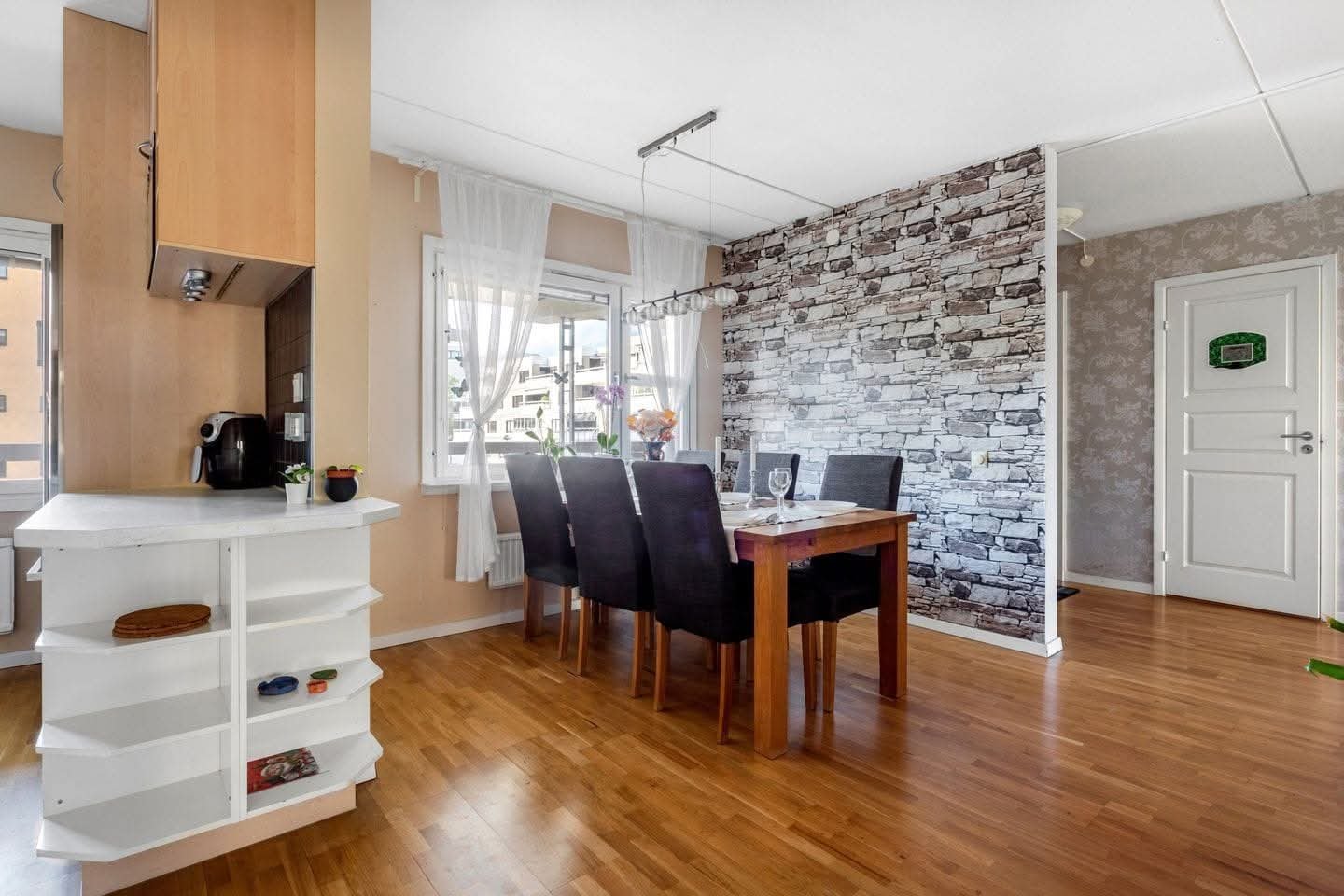 Helsingörsgatan, Kista — photo 3