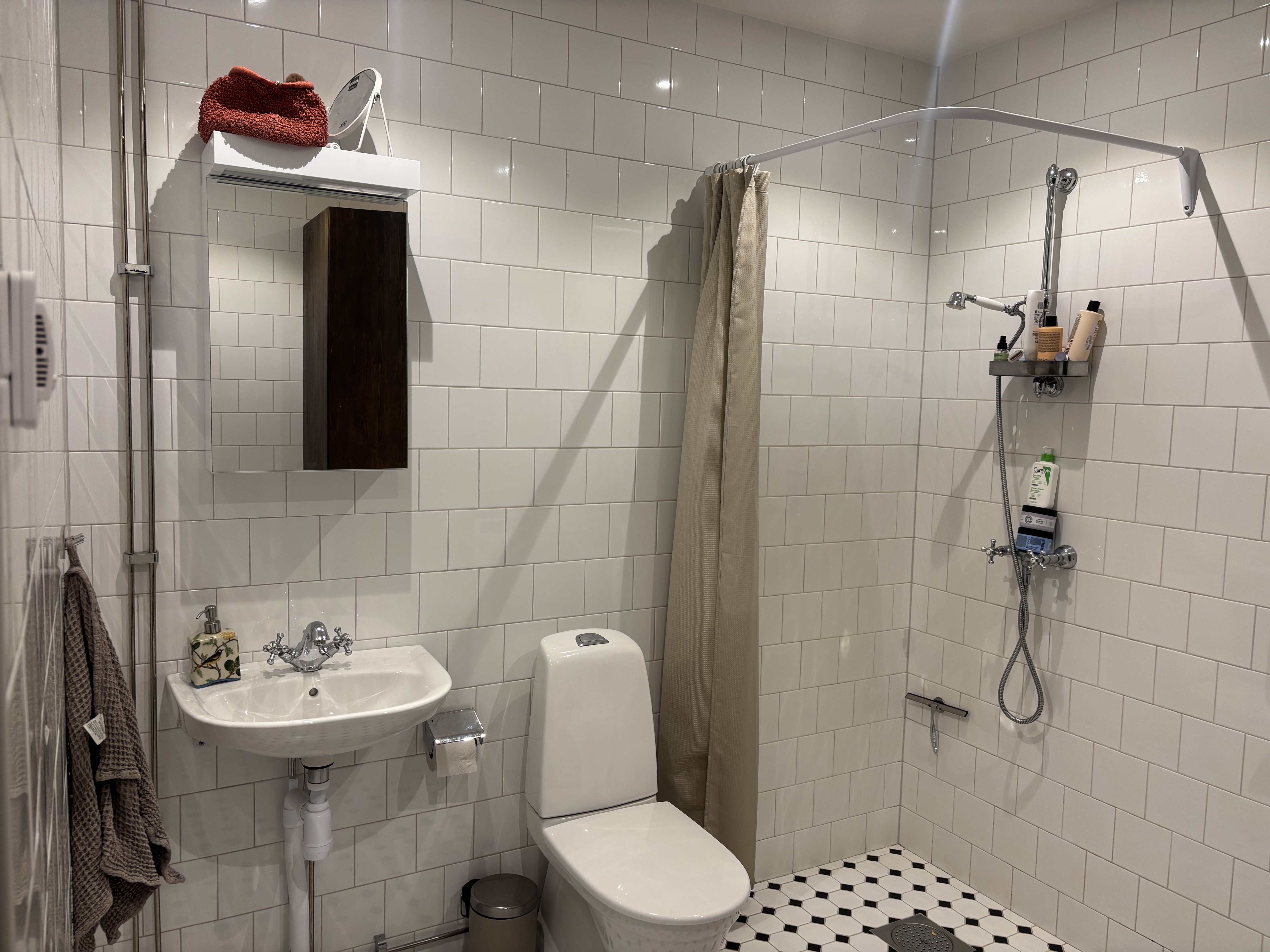 Nynäsvägen, Stockholm — photo 3