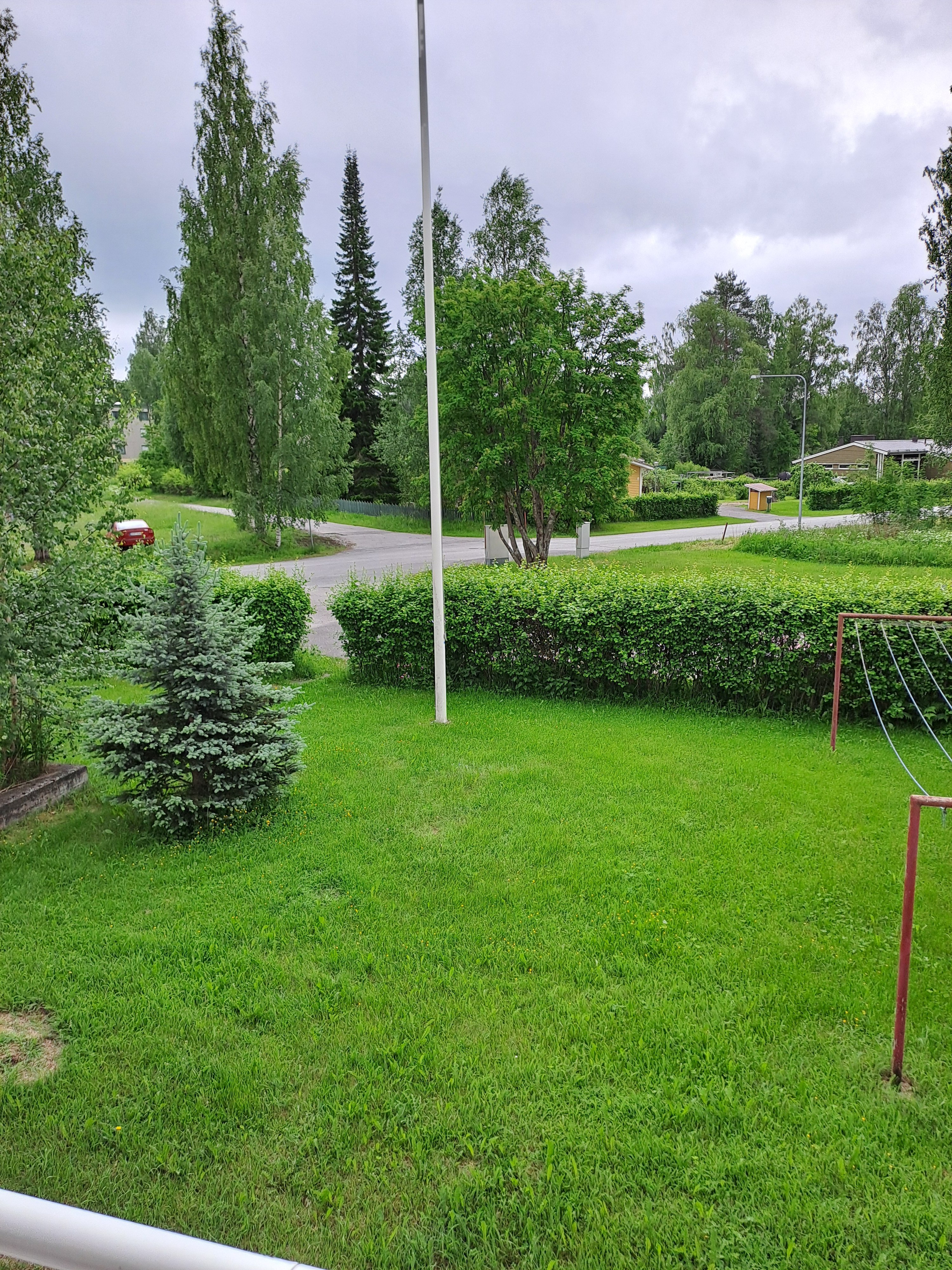 Siisti kolmio lähellä keskustaa. 2