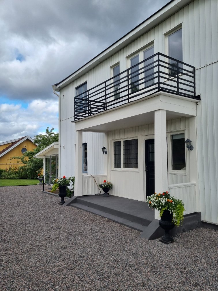 Villa/Hus, 8 rooms, 220 sqm, Valla