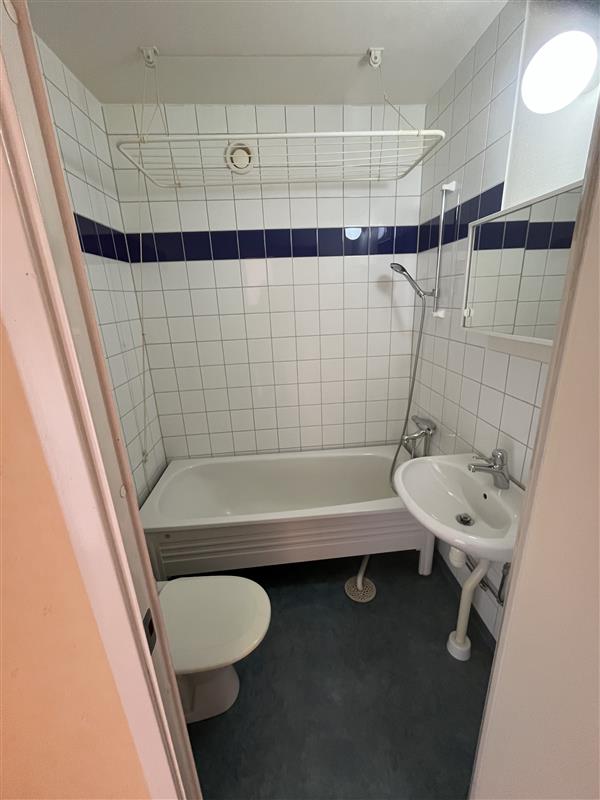 Västra Åsgatan 15