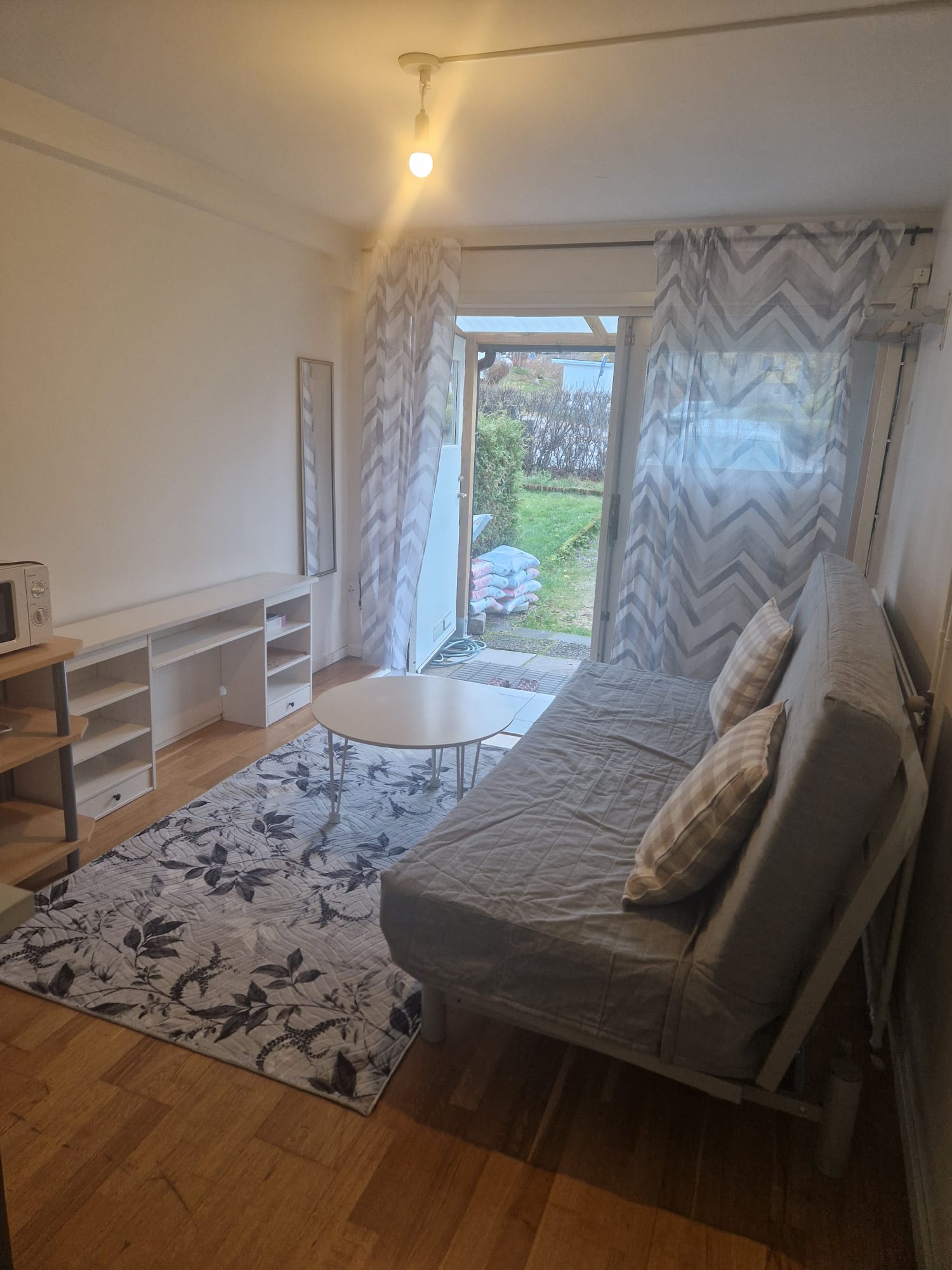 Radhus, 2 rum, 30 kvm, Hässelby