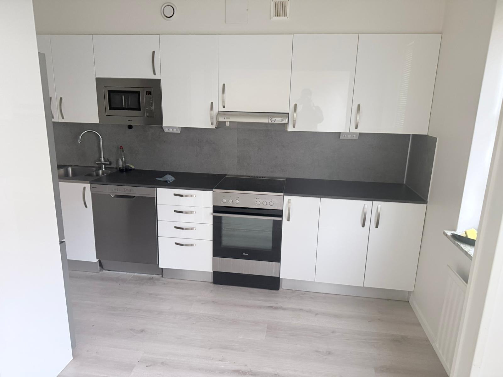 Lägenhet, 2 rum, 75 kvm, Södertälje