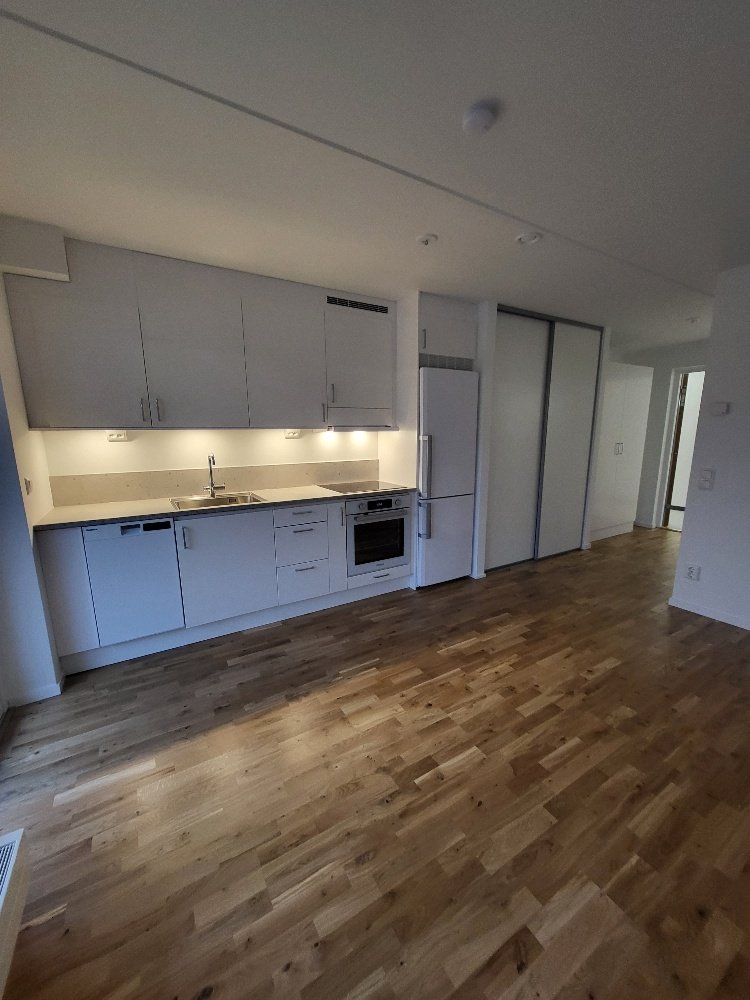 1 rum Farsta — 9 800 kr/mån | Bostadsögat