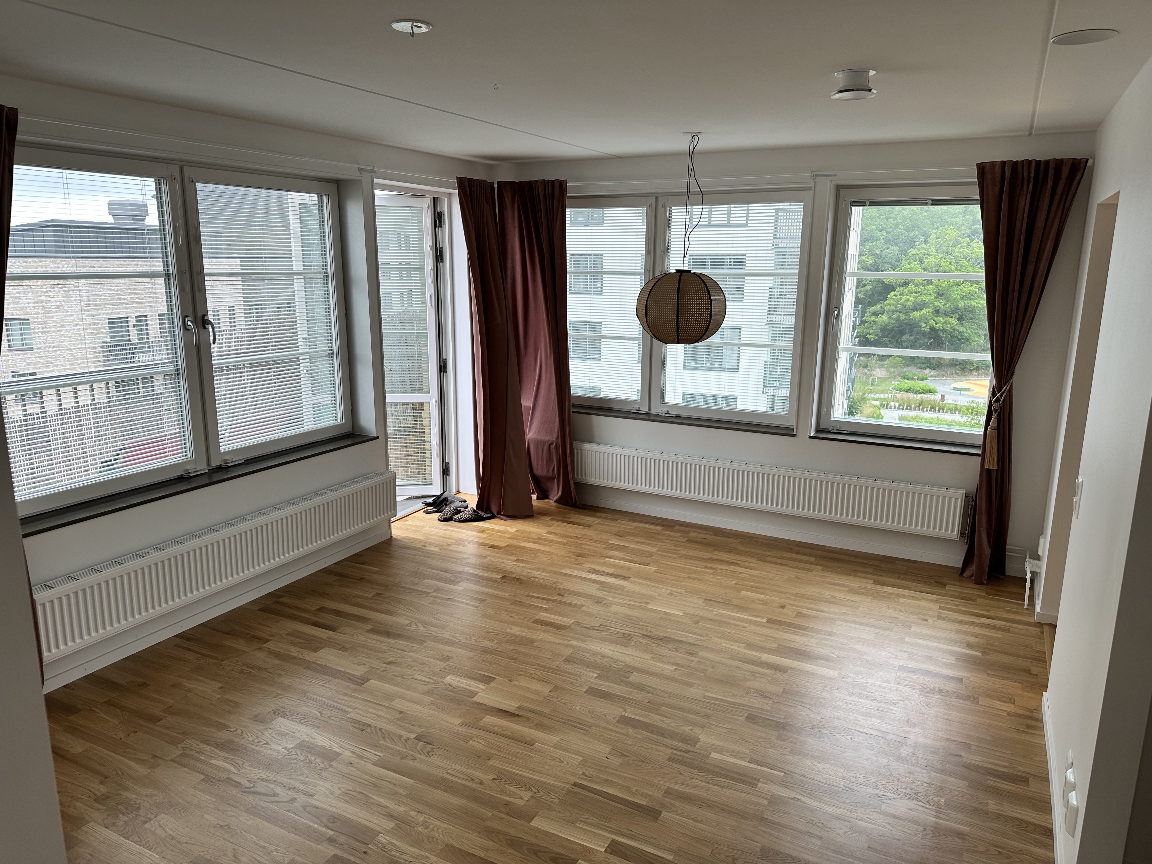 Lägenhet, 4 rooms, 95 sqm, Älvsjö
