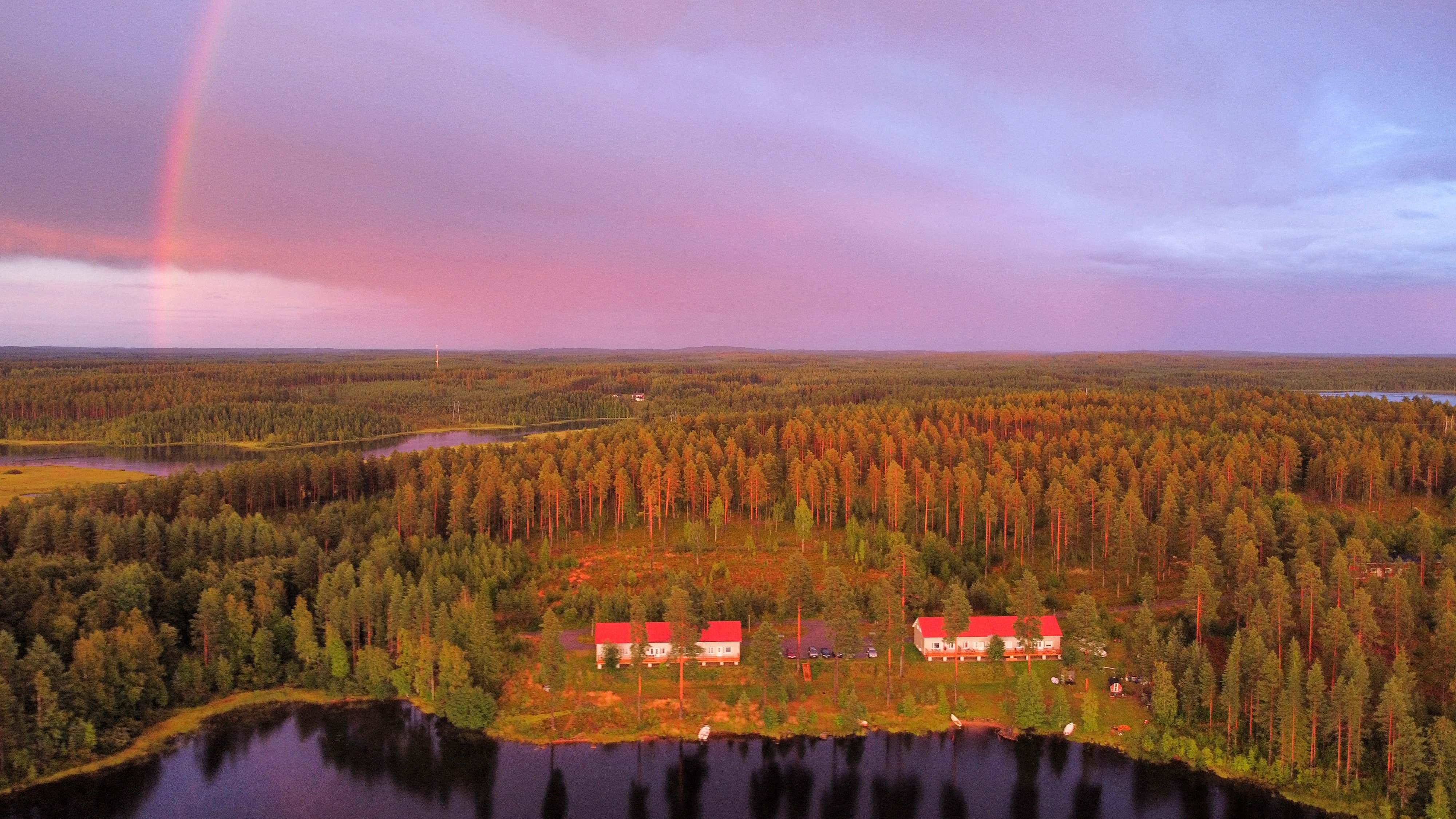 Kuhmossa järven rannalla 55 m2 rivitaloasunto 4