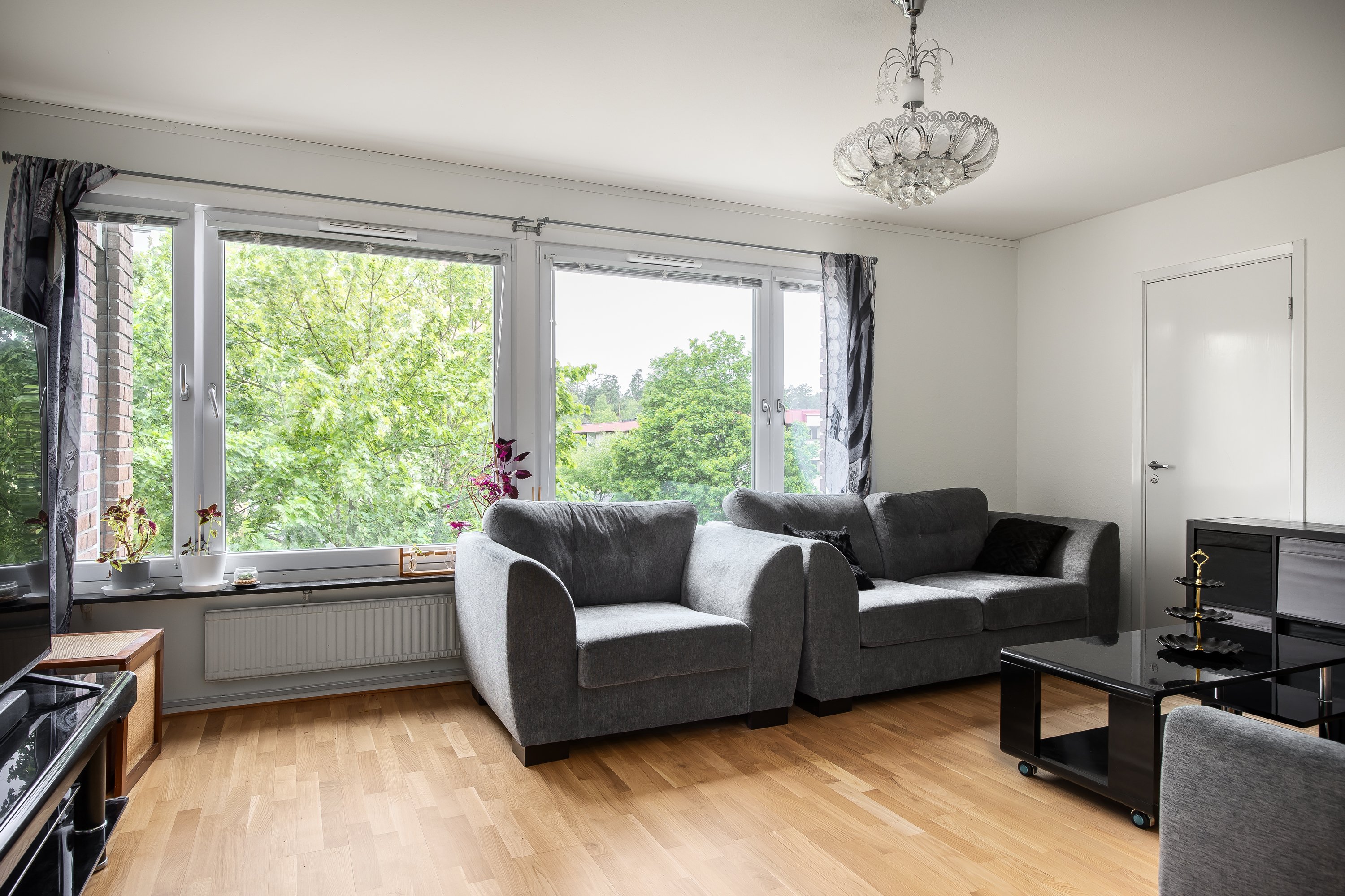 Vårbergsvägen, Skärholmen — photo 5