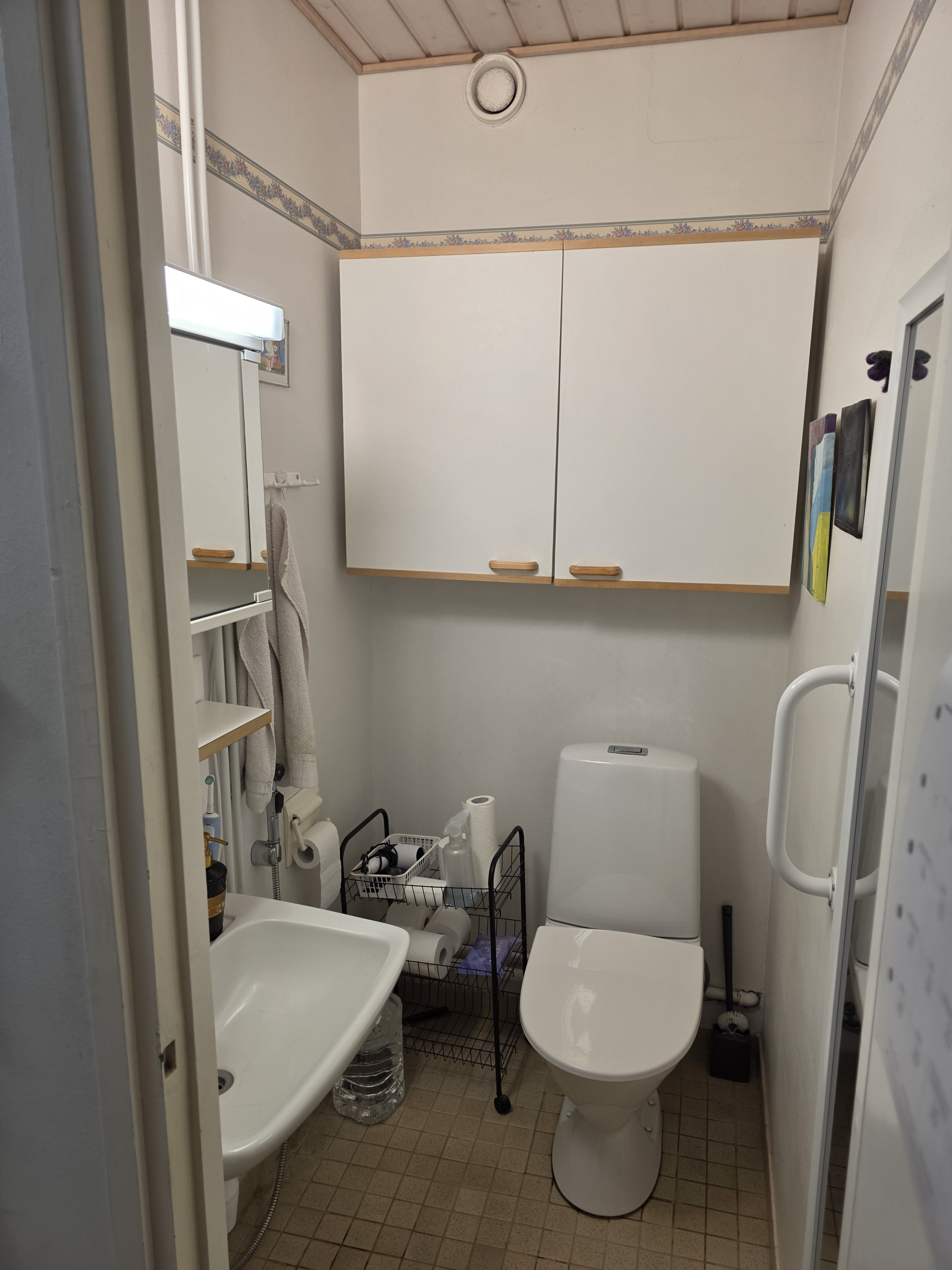 Lohjan keskustassa tilava 61m2 kaksio - sauna, lasitettu parveke ja isot remontit tehty! 5
