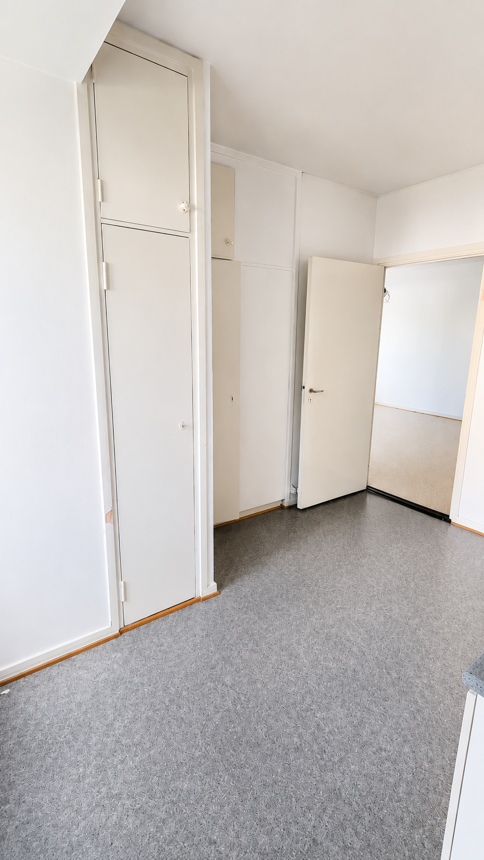 Ahlströminkatu 12 B 16 — etelään aukeava 2h+k, 45 m², 2. krs 5